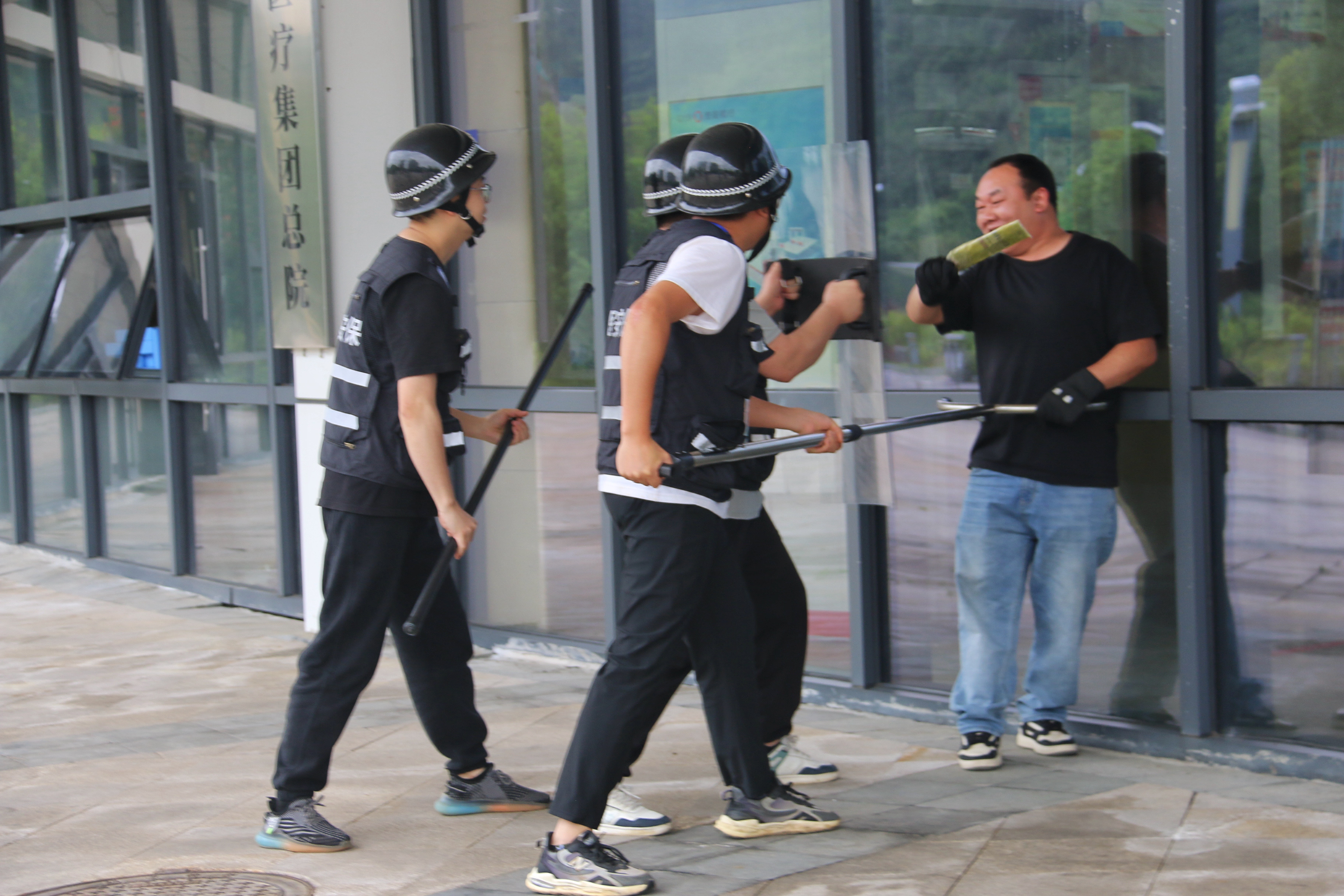 3_1749455485693908692.jpg lQDPKHspq4owPevNCYDNDkCwPAfOR3ThQkYIIpeMpItKAA_3648_2432.jpg